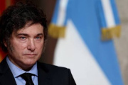 Efecto motosierra: el 78% de los argentinos no llega a fin de mes y el humor social tocó fondo