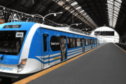 El boleto de Tren vuelve a aumentar y viajar ya es un lujo
