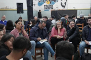 Kicillof auxilia a intendente de La Cámpora para destrabar el pago de sueldos
