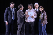 Kicillof y Alak entregaron 400 escrituras con dardos al discurso libertario