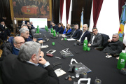 Frente a la crisis económica, Magario y Cuattromo refuerzan apoyo para intendentes