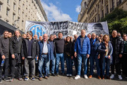 La CGT prepara una marcha contra Caputo por el impacto del endeudamiento familiar