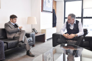 Kicillof viajó a Montevideo: encuentro con Yamandú Orsi y reacomodamiento regional