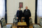 Kicillof afina el operativo bonaerense para la llegada de León XIV, junto a la Conferencia Episcopal