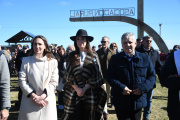 Britos recibió a Villarruel y dejó una foto que alimenta lecturas