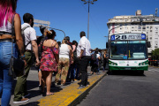 88 líneas de colectivos amenazan con recortar servicios por una deuda en subsidios