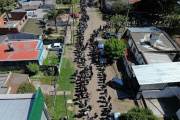 Una fila de más de diez cuadras por 40 puestos de trabajo en Ezeiza