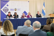 Bianco insiste con la reelección de los intendentes y mete un guiño por las concurrentes