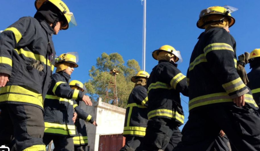 Bomberos salieron a desmentir a libertarios y explicaron que no hubo giros extraordinarios del Gobierno