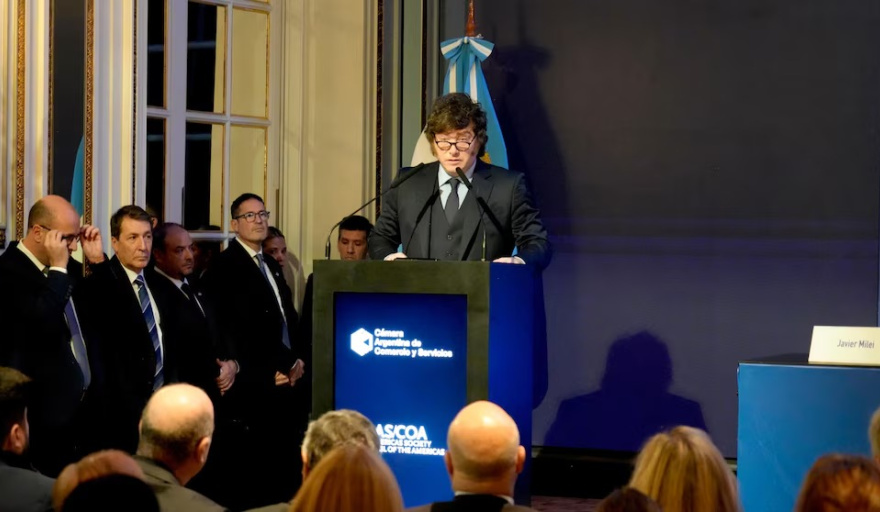 “Vienen los imbéciles diciendo que aumenta el desempleo”: Milei contra la prensa y el aborto