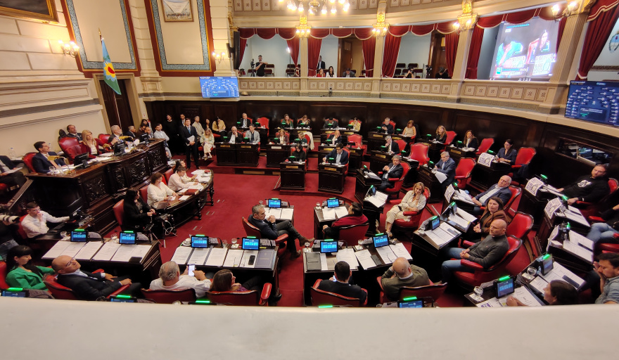 La Ley Ema deberá esperar: el Senado avanzó con cambios la ley contra la violencia digital
