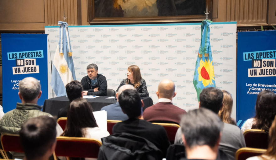“Hay que poner un freno”: el camporismo busca regular las plataformas de apuestas online